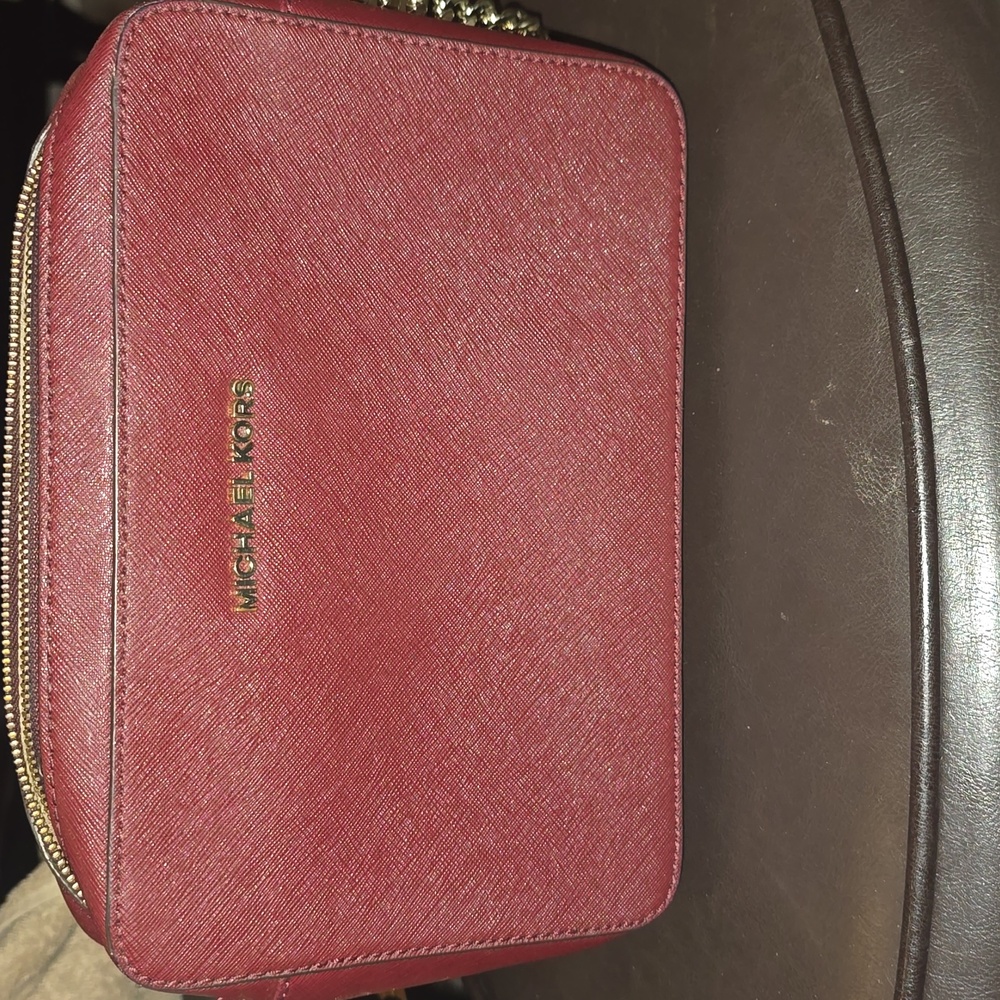 Michael Kors Saffiano Jet Set Leather